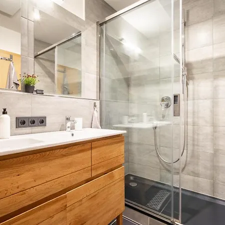 Steinadler Monte - Skiing In *